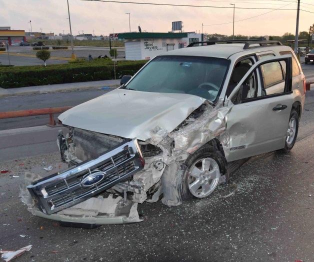 Maniobra para evitarcolisión, sin lograrlo Maniobra para evitarcolisión, sin lograrlo