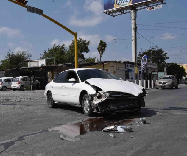 Intenta escapar perolo detienen testigos