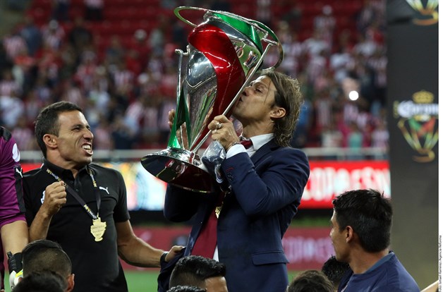 ¡POR FIN CAMPEONES EN CASA! Chivas, nuevo monarca de la Copa MX ¡POR FIN CAMPEONES EN CASA! Chivas, nuevo monarca de la Copa MX