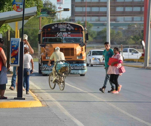 Automovilistas no respetan ciclovía