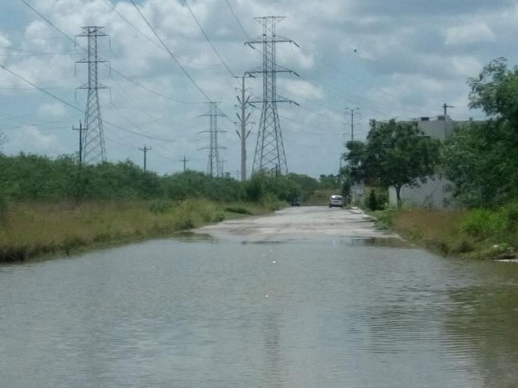 Intriga inundación constante de calle Intriga inundación constante de calle