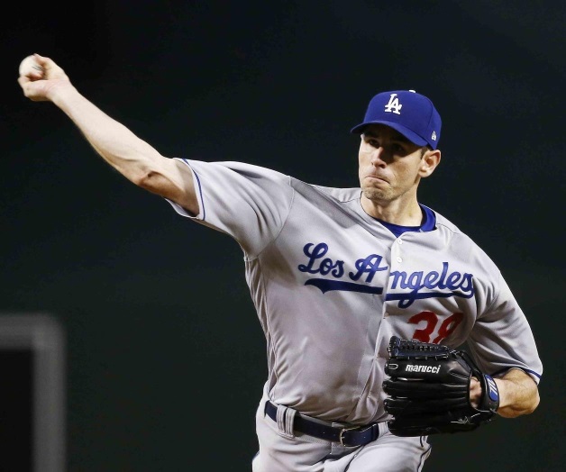 McCarthy y Dodgers evitan barrida en Arizona