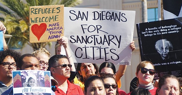 Aprueba Texas veto a ciudades santuario. Amenazan autoridades con penas severas