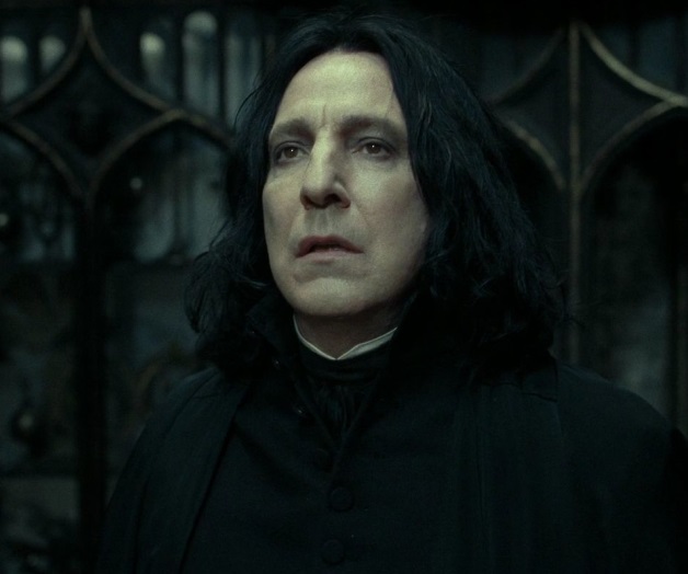 J. K. Rowling se disculpa en Twitter por matar a Snape en Harry Potter