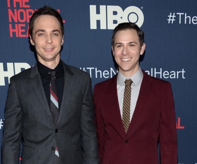 Se casa Jim Parsons con el director de arte Todd Spiewak Se casa Jim Parsons con el director de arte Todd Spiewak