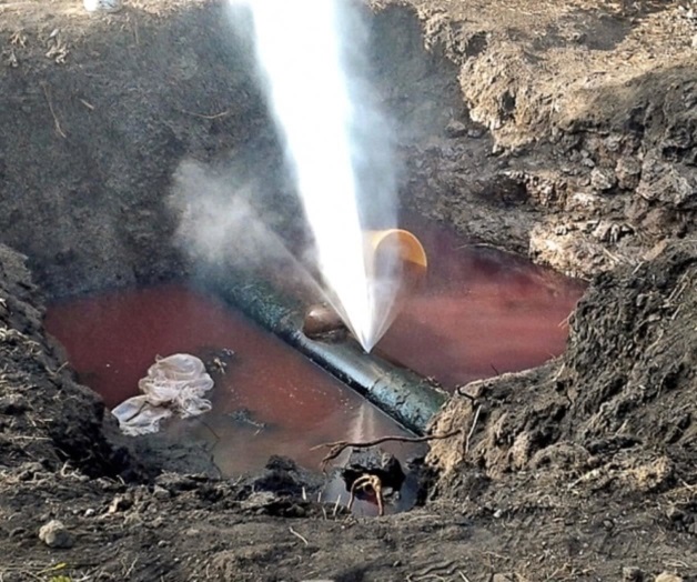 Pierde Pemex pelea contra ‘ordeñadores’. Fracasan 15 programas de seguridad desde 2008 Pierde Pemex pelea contra ‘ordeñadores’. Fracasan 15 programas de seguridad desde 2008