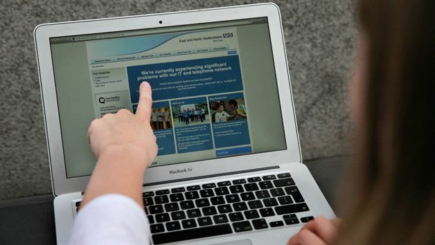 ‘Apocalipsis’ informático. El mundo bajo alerta global por rapto masivo 