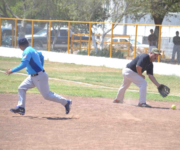 Juegos al límite en liga de Veteranos