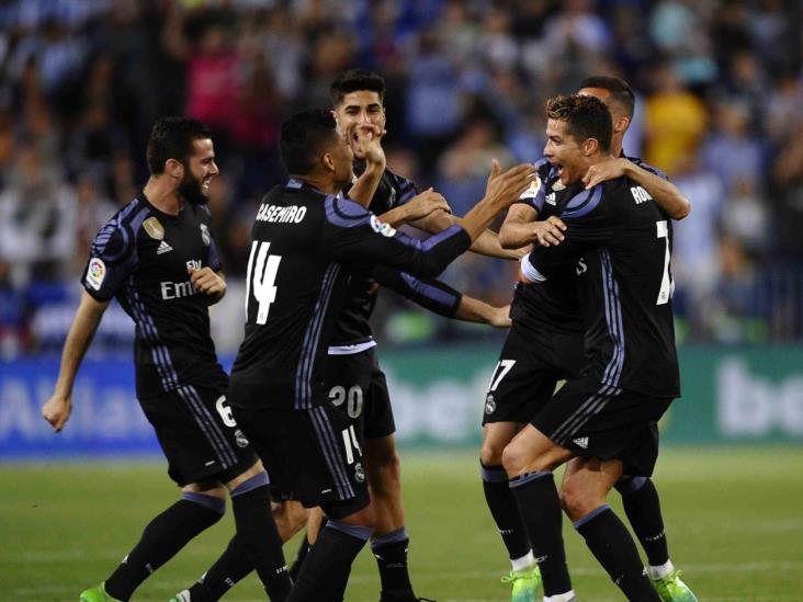 Real Madrid es campeón de liga en España Real Madrid es campeón de liga en España
