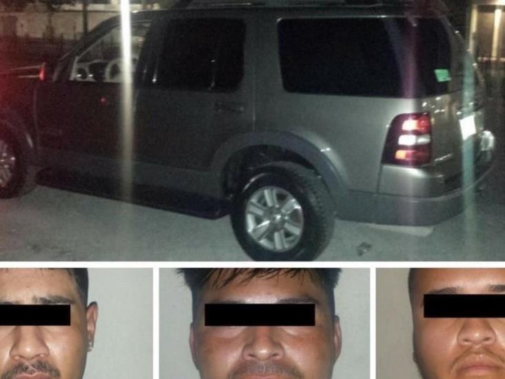 Revisan vehículo y hallan a secuestrado en Monterrey Revisan vehículo y hallan a secuestrado en Monterrey
