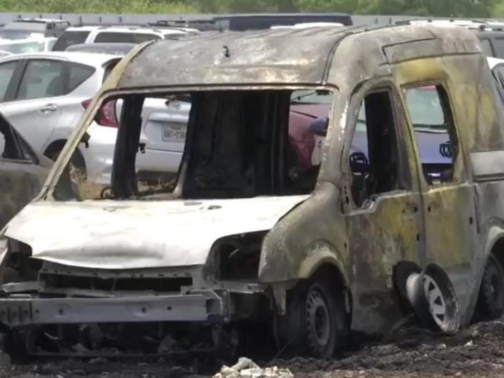 Ardieron en llamas 25 autos en un yonke Ardieron en llamas 25 autos en un yonke