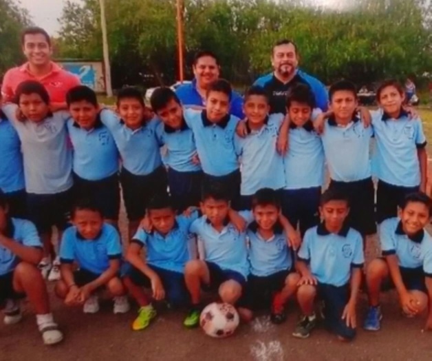 Avanzan a finales en juegos deportivos