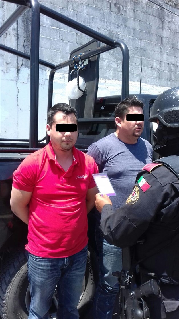 Capturan a un presunto jefe criminal y cómplice en Apodaca Capturan a un presunto jefe criminal y cómplice en Apodaca