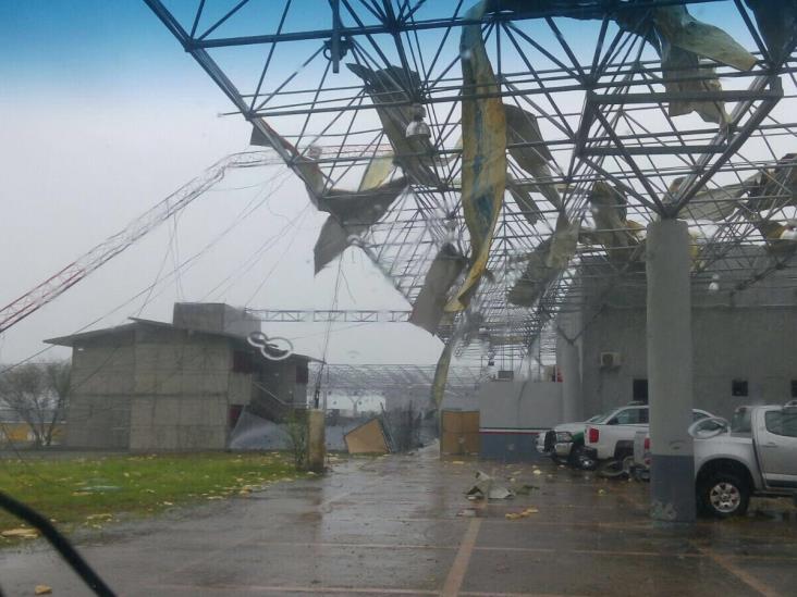 Reabre SAT carriles de importación en Aduana de Nuevo Laredo Reabre SAT carriles de importación en Aduana de Nuevo Laredo