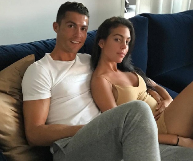 Novia de Cristiano Ronaldo espera gemelos