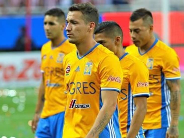 Dueñas y Ponce arreglan sus diferencias sin llegar a los golpes Dueñas y Ponce arreglan sus diferencias sin llegar a los golpes