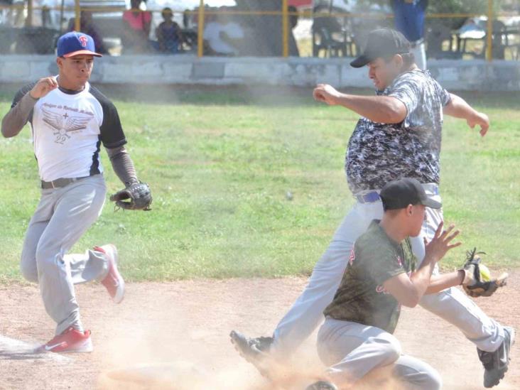 ¡EXPLOSIÓN DE CAMPEÓN! Amigos de Manuel, reyes de la categoría D2 ¡EXPLOSIÓN DE CAMPEÓN! Amigos de Manuel, reyes de la categoría D2