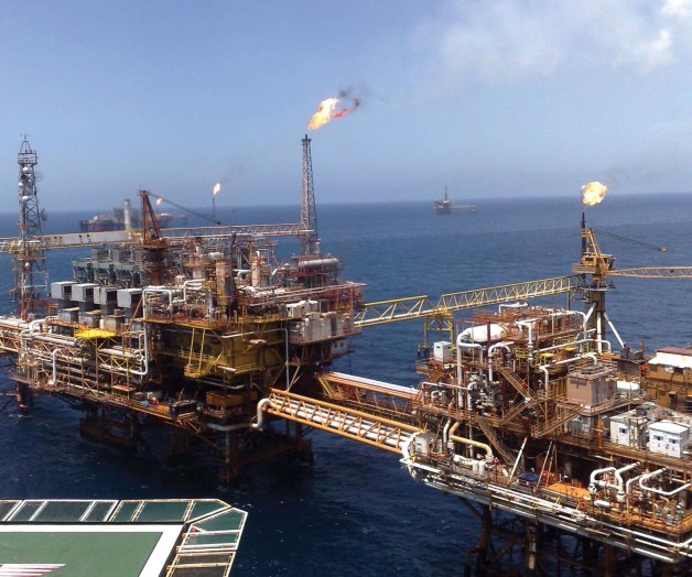 Van en picada petróleo y gas. Disminuyen reservas de hidrocarburos en México