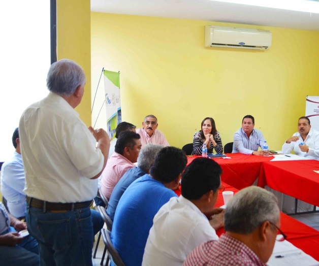 Secretaría de Obras Públicas, en comunicación con constructores Secretaría de Obras Públicas, en comunicación con constructores