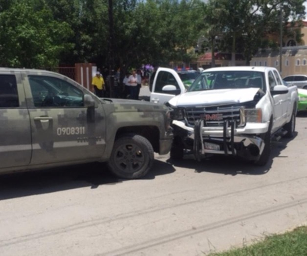 Encontronazo; dos militares lesionados Encontronazo; dos militares lesionados