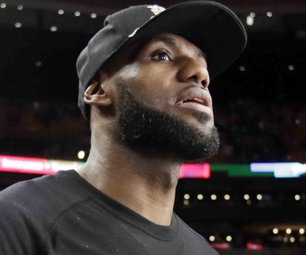 Es difícil ser negro en América: LeBron Es difícil ser negro en América: LeBron