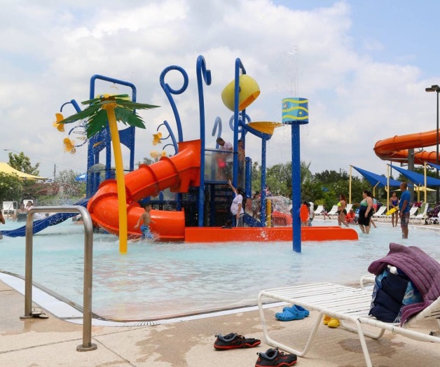 Invitan a visitar parque acuático. Cuenta con diversos tipos de atracciones Invitan a visitar parque acuático. Cuenta con diversos tipos de atracciones