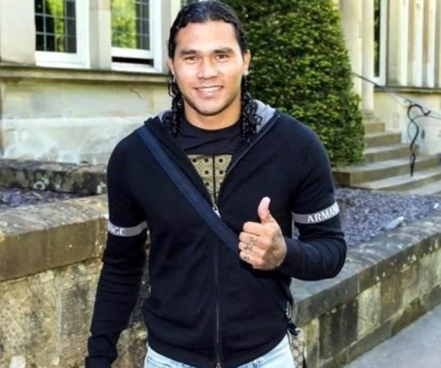 A punto de firmar Gullit en Escocia A punto de firmar Gullit en Escocia