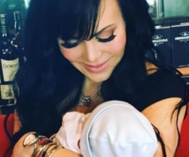 Comparte Maribel Guardia foto con su nieto José Julián