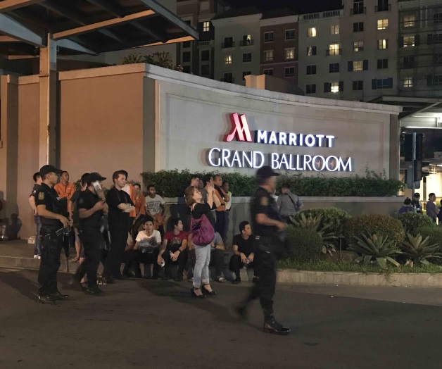 Disparos y explosiones en hotel y casino de Manila Disparos y explosiones en hotel y casino de Manila