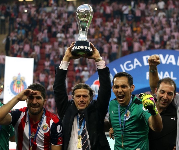 Cambia campeón de horario