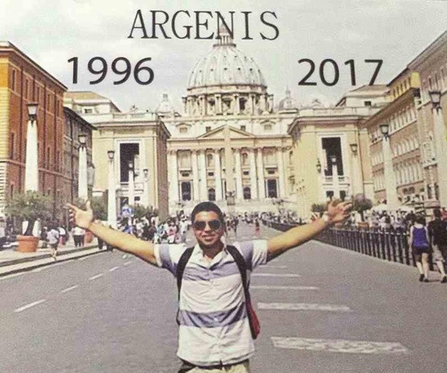 EL MENSAJE EN LA BOTELLA: El futbolista que unió a una ciudad EL MENSAJE EN LA BOTELLA: El futbolista que unió a una ciudad