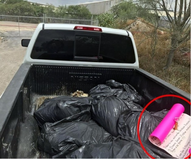 Encuentran en camioneta bolsas con cuatro cadáveres mutilados Encuentran en camioneta bolsas con cuatro cadáveres mutilados