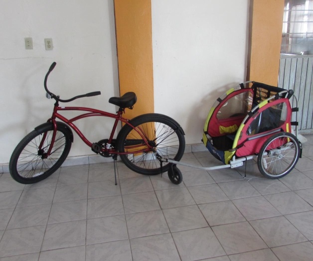 Se ejercitan mientras conviven con sus hijos Se ejercitan mientras conviven con sus hijos