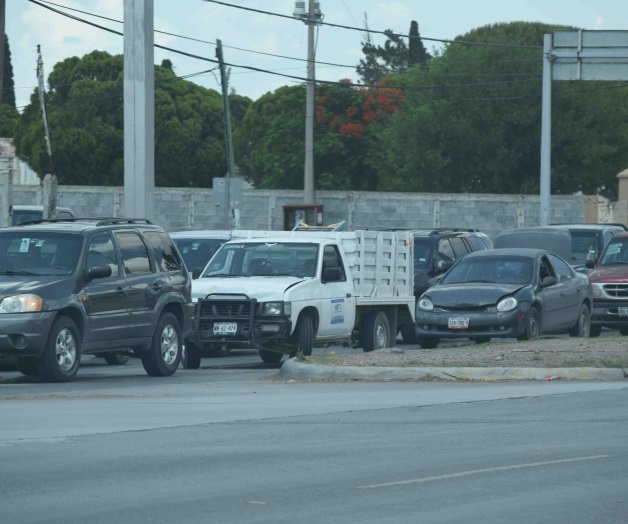Por distracción de conductores provocan carambola vehicular Por distracción de conductores provocan carambola vehicular