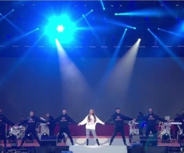 Canta Ariana Grande en concierto One Love Manchester Canta Ariana Grande en concierto One Love Manchester