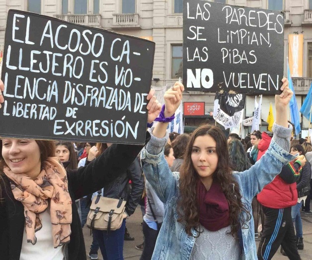 ‘Ni una menos’, claman miles de mujeres argentinas ‘Ni una menos’, claman miles de mujeres argentinas