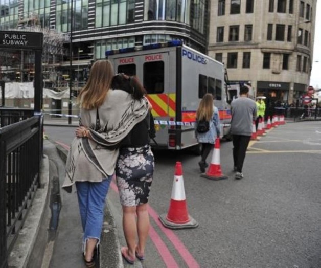 Detienen a 12 personas tras atentado en Londres Detienen a 12 personas tras atentado en Londres