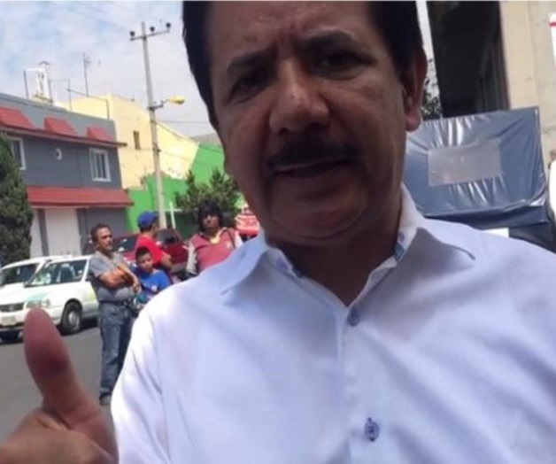 Acusa senador que tinta indeleble se borró de su dedo tras votar Acusa senador que tinta indeleble se borró de su dedo tras votar