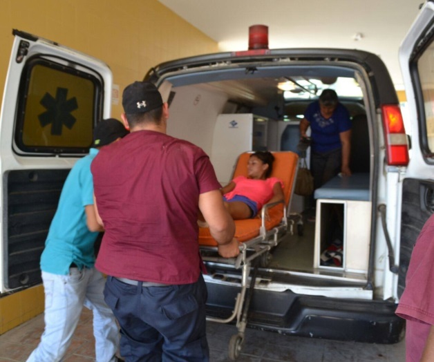 Quinceañera es atacada por serpiente en parcela Quinceañera es atacada por serpiente en parcela