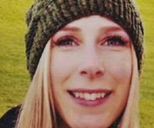 “Su prometido la abrazó y la vio morir en sus brazos” “Su prometido la abrazó y la vio morir en sus brazos”