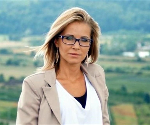 Finge ser ciega por 28 años para evitar saludar a la gente Finge ser ciega por 28 años para evitar saludar a la gente