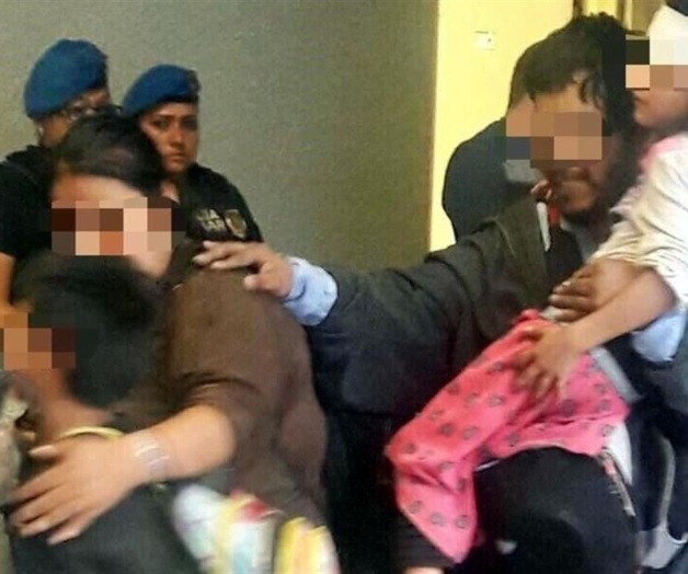 Niño de 9 años rescata a su hermana de 7 tras caer a vías del Metro Niño de 9 años rescata a su hermana de 7 tras caer a vías del Metro