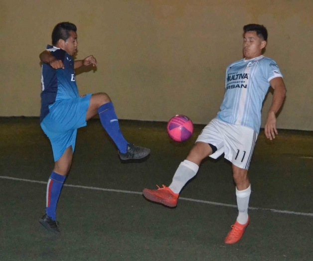 Se aprieta la cima en Fut Rápido Los Muros