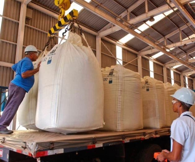 Exportará México menos azúcar a Estados Unidos con nuevo acuerdo Exportará México menos azúcar a Estados Unidos con nuevo acuerdo