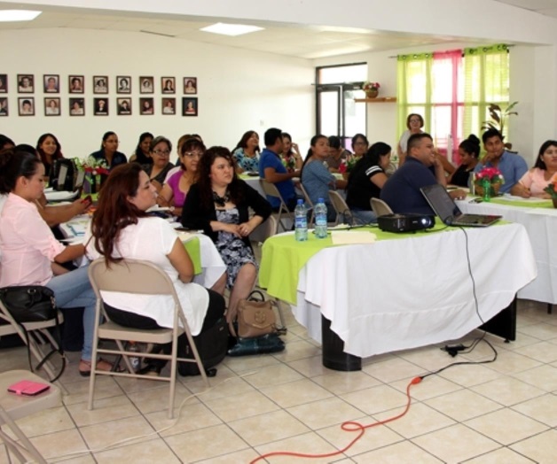 Se preparan para asistir a evaluación educativa