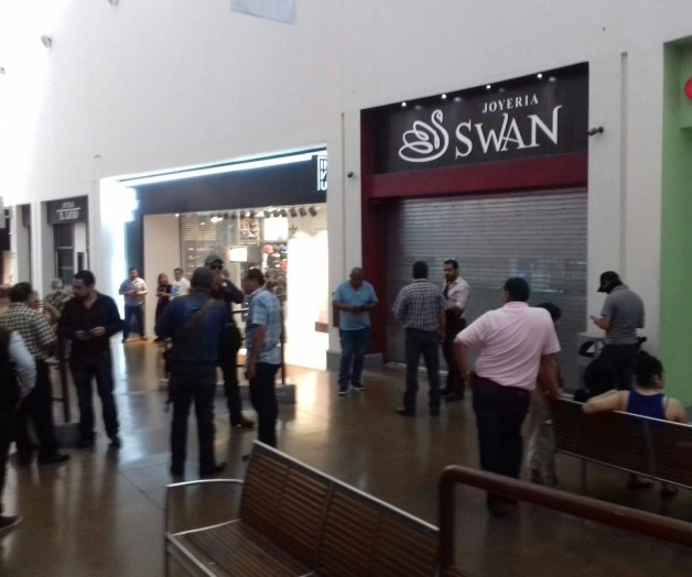 Cae herido asaltante de joyería en Plaza Real Cae herido asaltante de joyería en Plaza Real