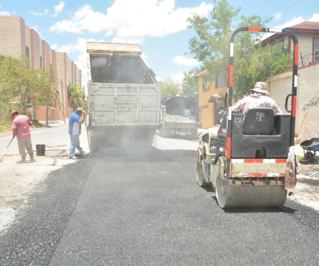 Continúa Servicios Primarios trabajos de reparación asfáltica en principales avenidas Continúa Servicios Primarios trabajos de reparación asfáltica en principales avenidas