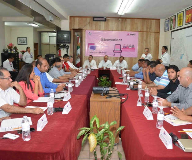 Instala INE mesa de diálogo; analizan temas electorales Instala INE mesa de diálogo; analizan temas electorales