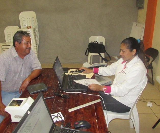 Exhortan a tramitar y reclamar la credencial Exhortan a tramitar y reclamar la credencial