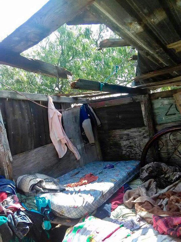 Vientos y granizoarrasan viviendas. Fenómeno sorprende a familias